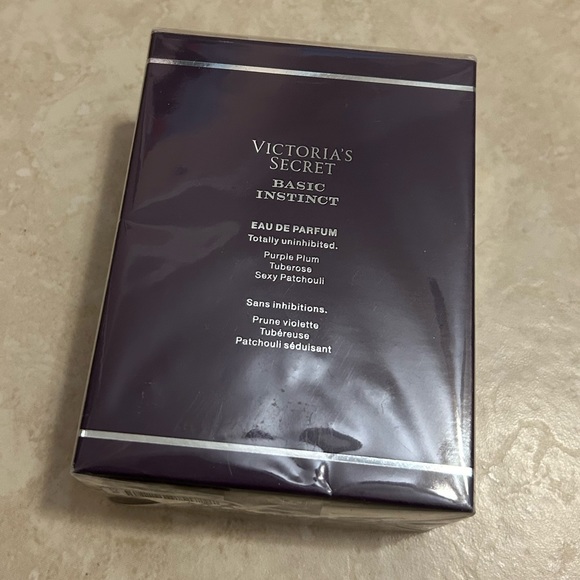 Basic Instinct for women perfume - Picture 3 of 4